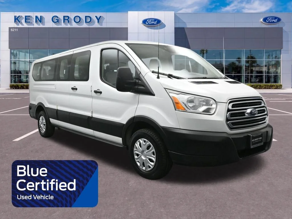 Used 2019 White Ford XLT image 1