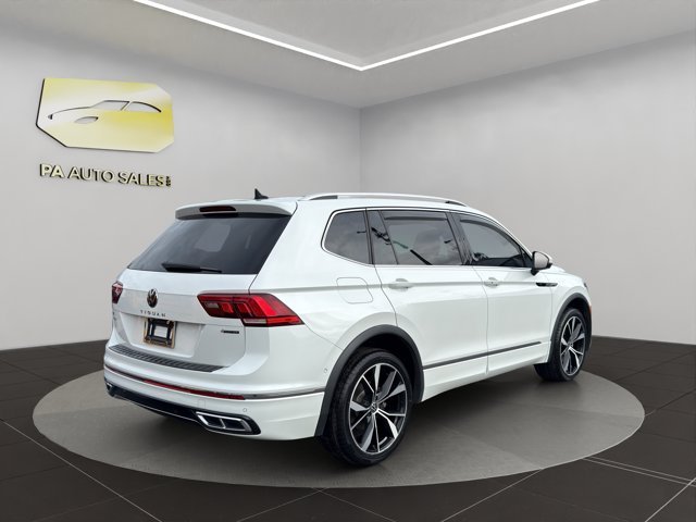 Used 2022 White Volkswagen SEL R-Line image 7