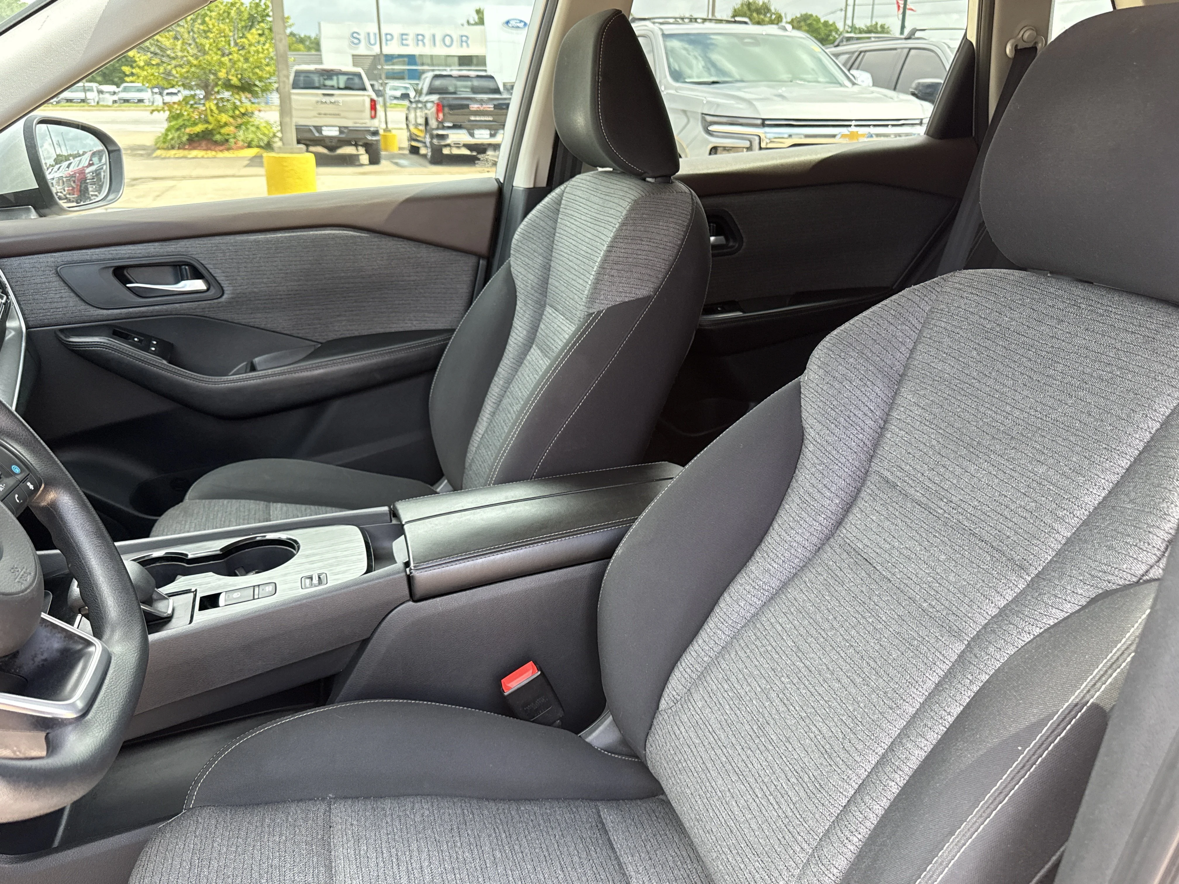 Used 2021 Brilliant Silver Metallic Nissan SV image 5