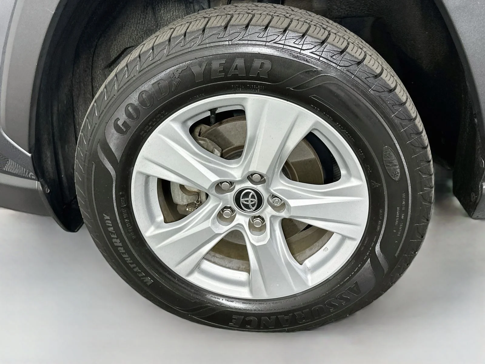 Used 2020 Magnetic Gray Metallic Toyota XLE image 32