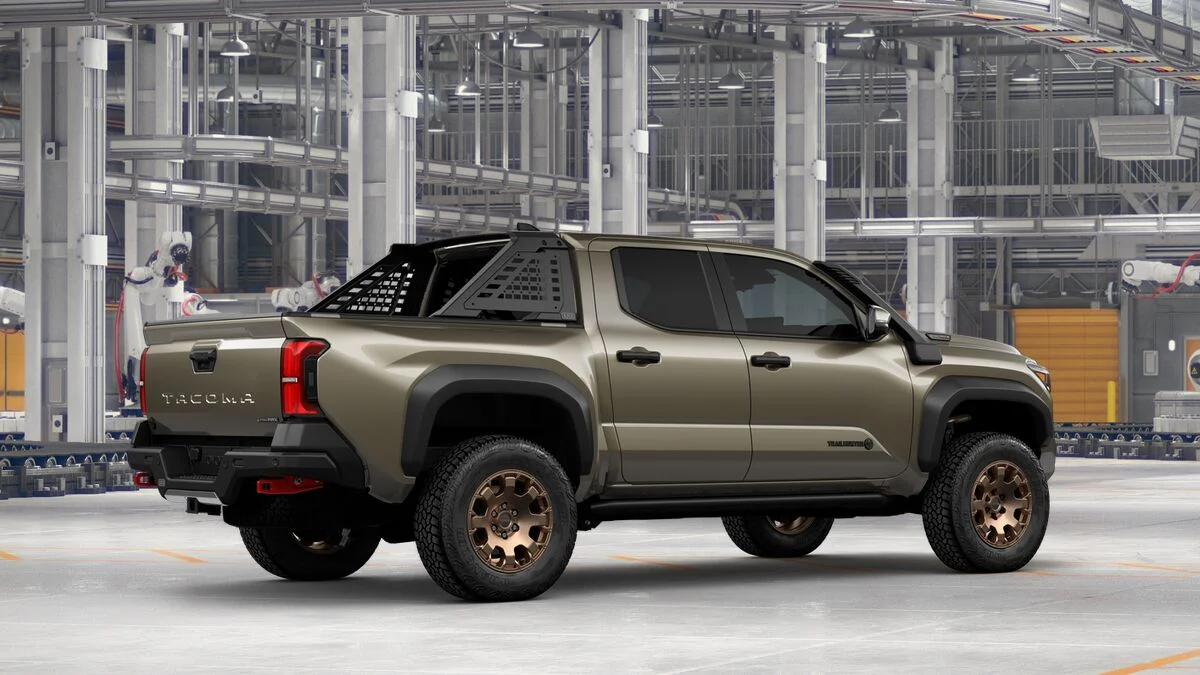New 2026 Bronze Oxide Toyota Trailhunter image 11