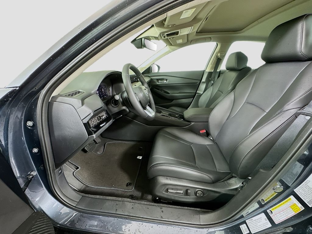 New 2026 Meteorite Gray Metallic Honda Touring Hybrid image 16