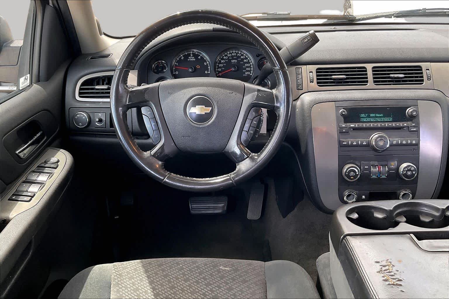 Used 2008 SUMMIT WHITE Chevrolet LS image 4