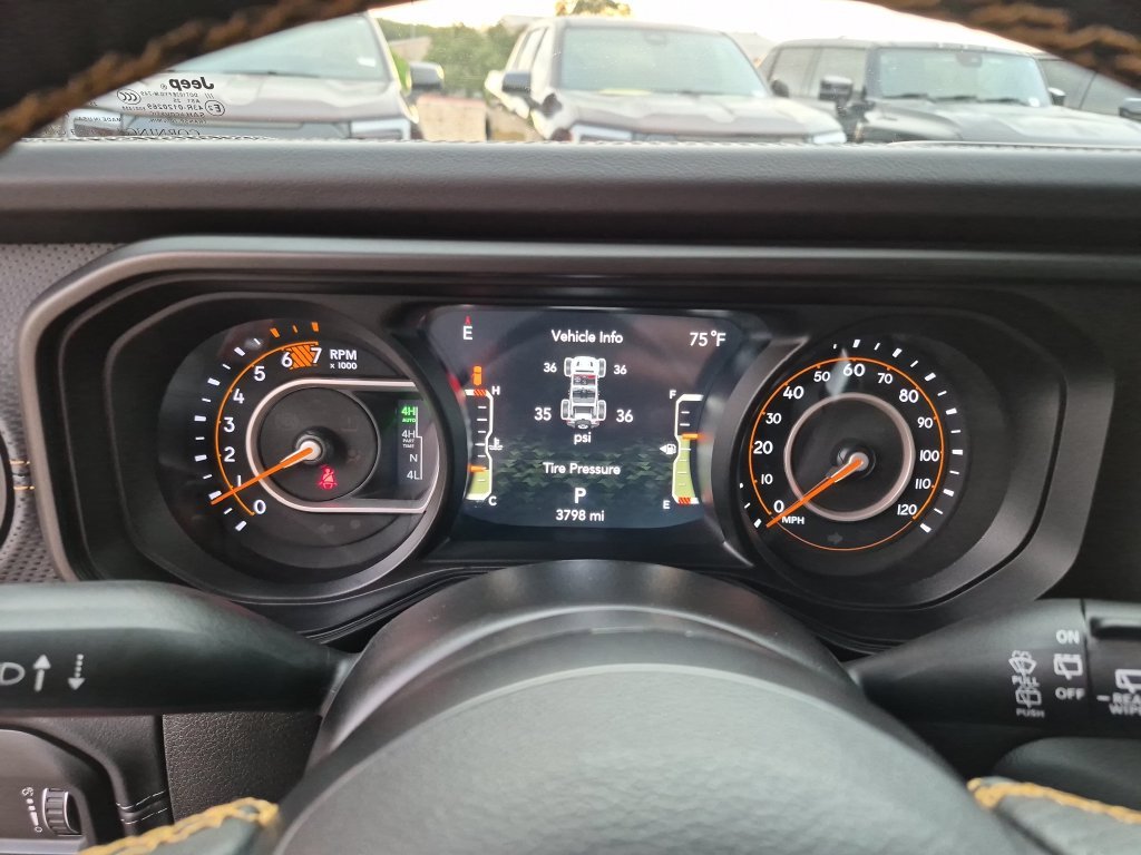 Used 2025  Jeep Rubicon 392 image 21
