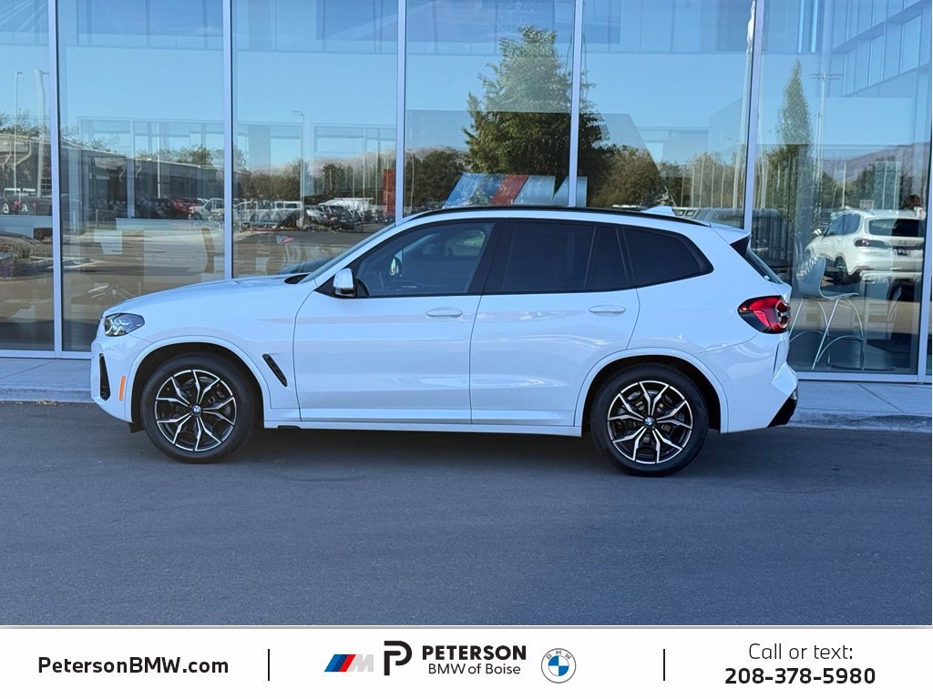 Used 2024 White BMW xDrive30i image 2