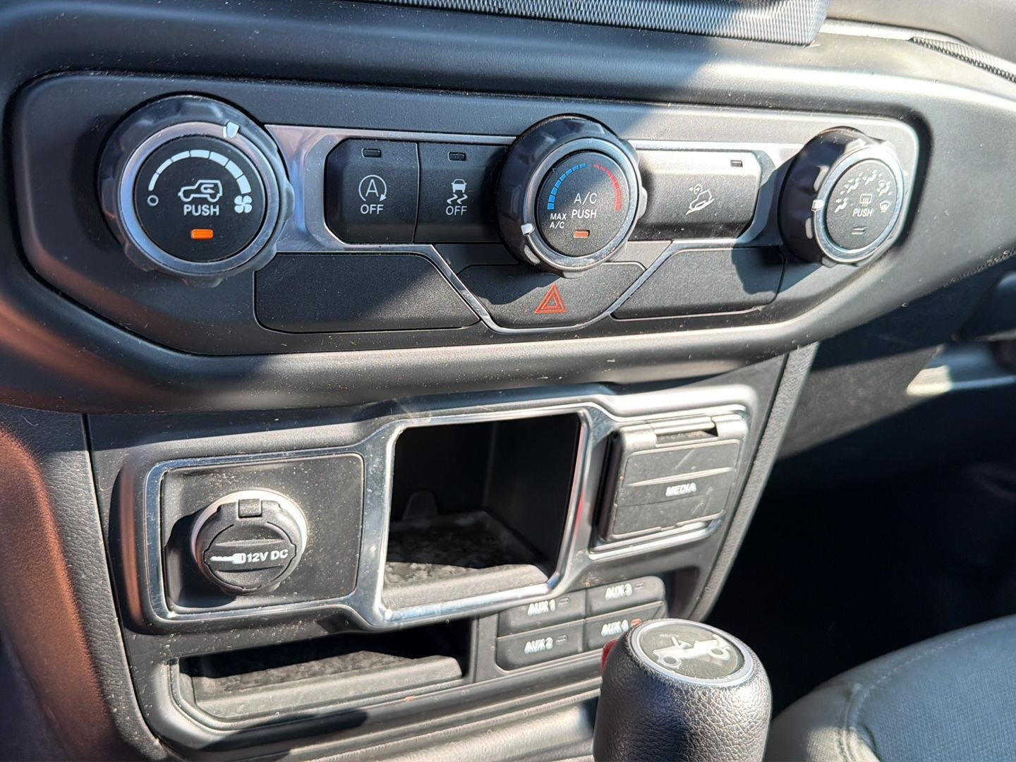 Used 2020 Black Clearcoat Jeep Sport image 24