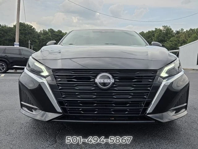 Used 2025 Black Nissan 2.5 SV image 8