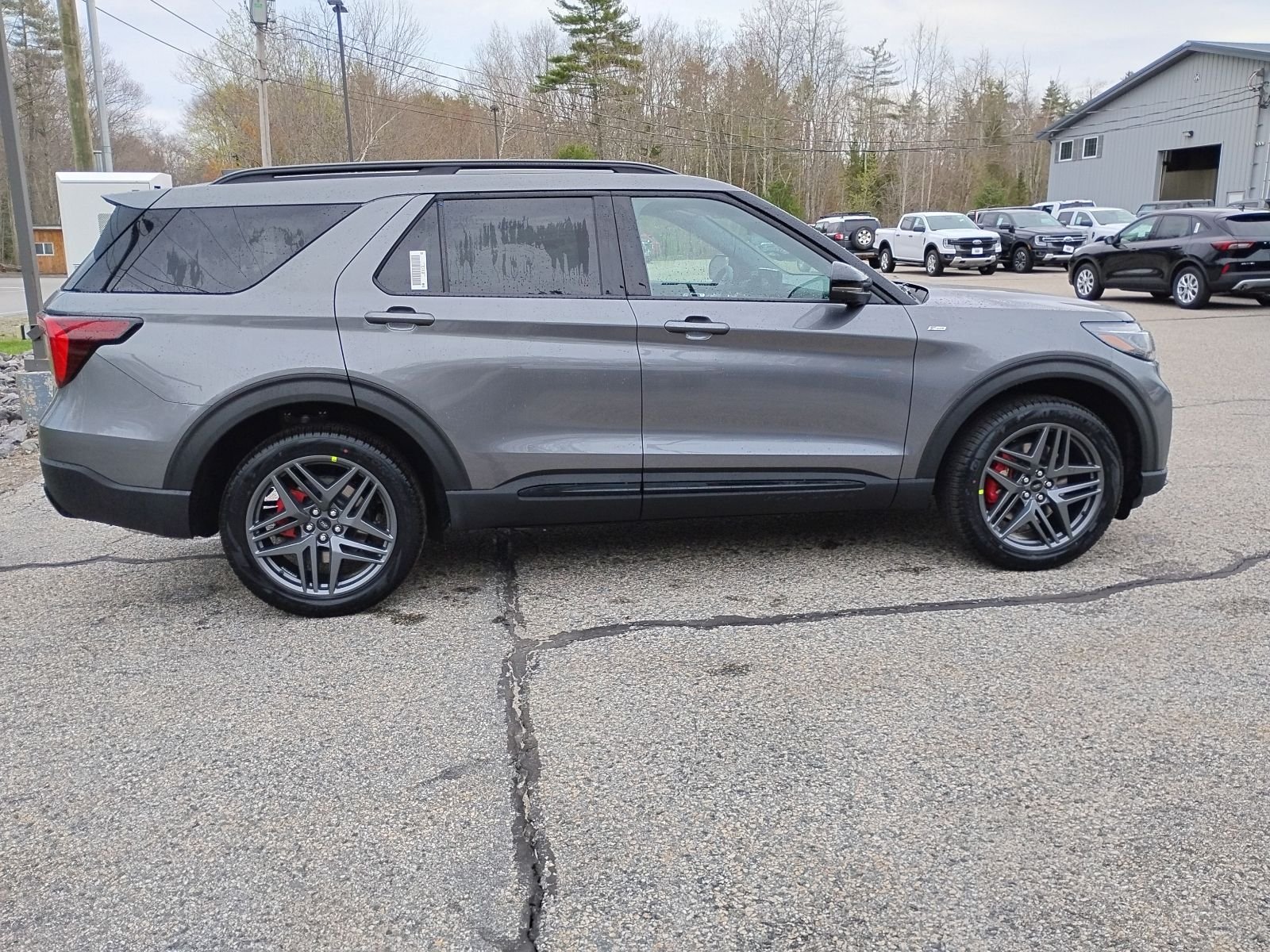 New 2026 Carbonized Gray Metallic Ford ST-Line image 9
