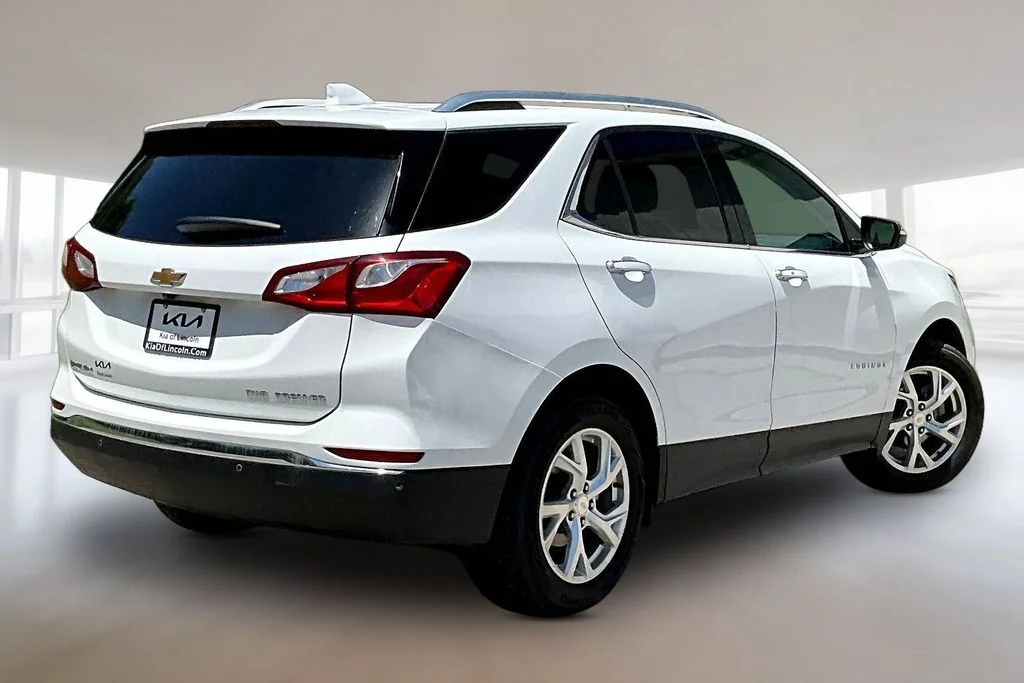 Used 2021 Summit White Chevrolet Premier image 6