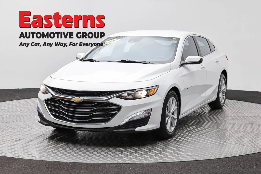 Used 2025 White Chevrolet LT image 1