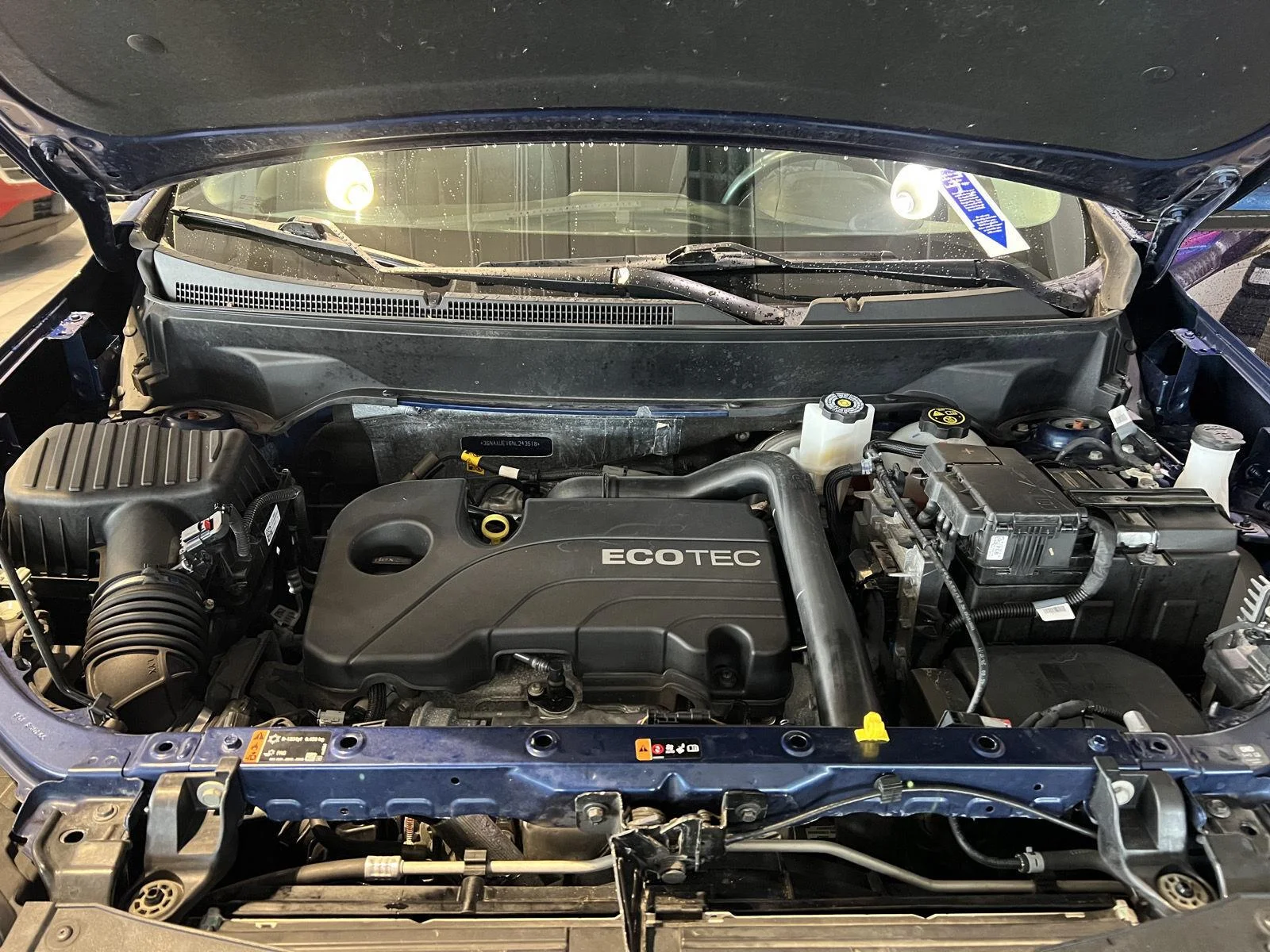 Used 2022 BLUE GLOW METALLIC Chevrolet LT image 9