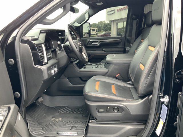 Used 2024 Onyx Black GMC AT4 image 23