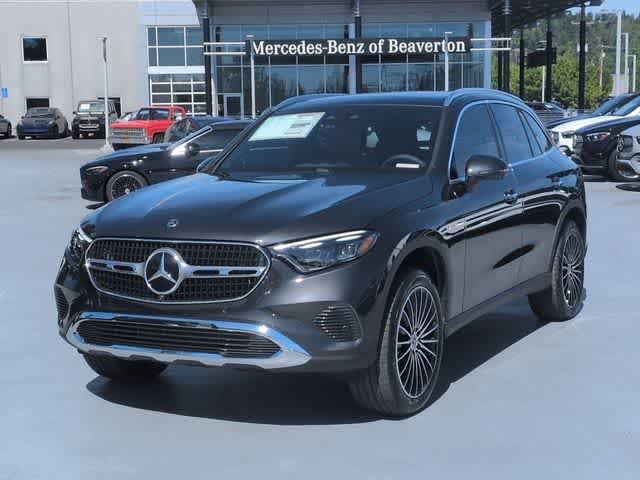 New 2026 Graphite Grey Metallic Mercedes-Benz GLC 300 image 4