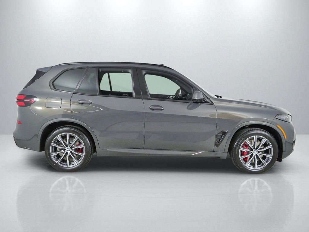 New 2026 Dravit Grey Metallic BMW xDrive40i image 8