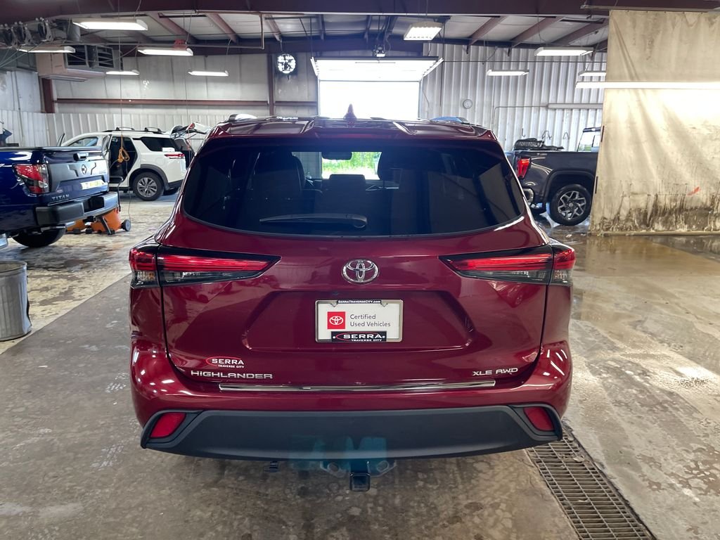 Used 2021 Red Toyota XLE image 4