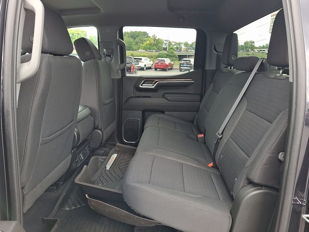 Used 2022 Gray Chevrolet LT image 11