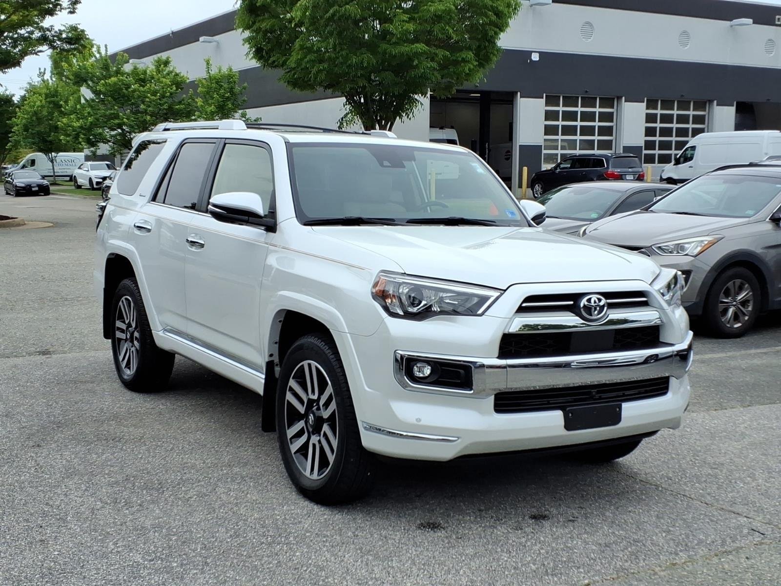 Used 2024 Wind Chill Pearl Toyota Limited image 3