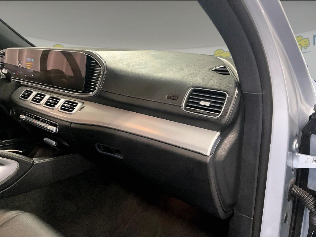 Used 2025 Silver Mercedes-Benz GLS 450 image 13