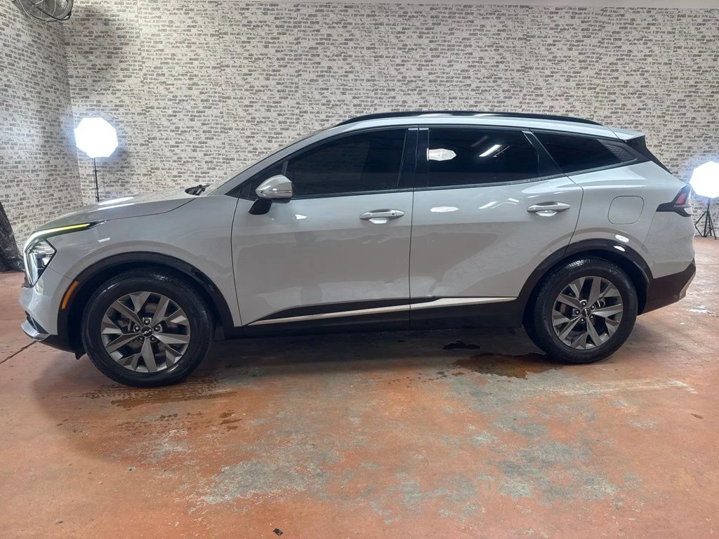Used 2023 Wolf Gray Kia SX image 4
