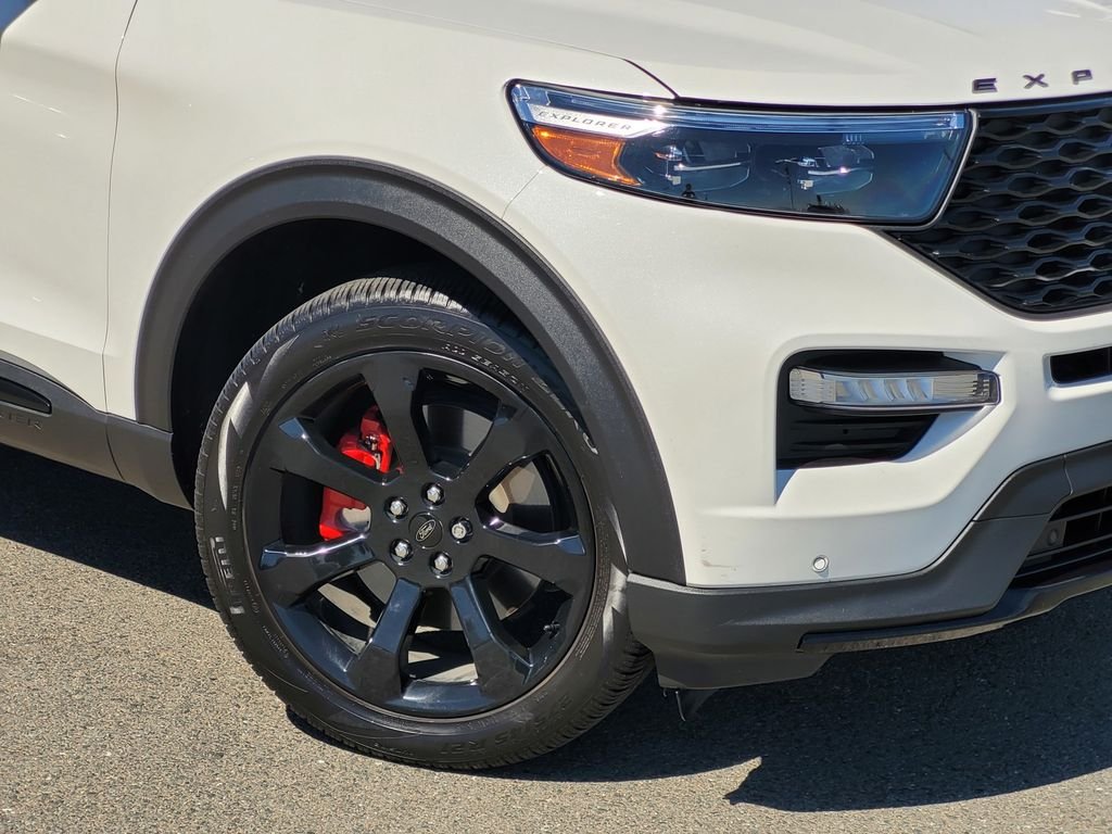 2023 Ford Explorer ST - Photo 9
