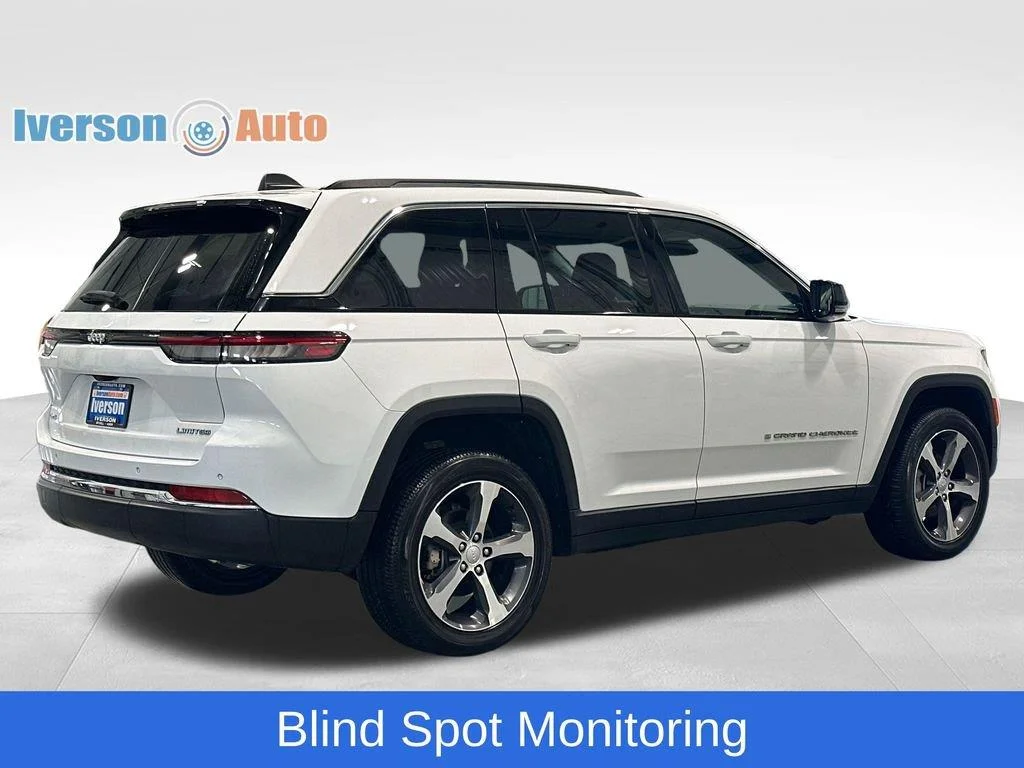 Used 2023 Bright White Clearcoat Jeep Limited image 9
