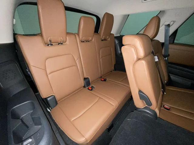 Used 2024 Gray Nissan Platinum image 24