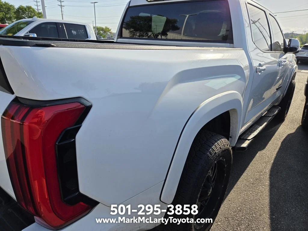Used 2022 White Toyota SR5 image 9