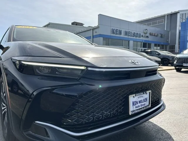 Used 2023 Black Toyota XLE image 4