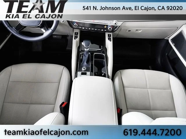 Used 2024 Silver Kia EX FWD image 22