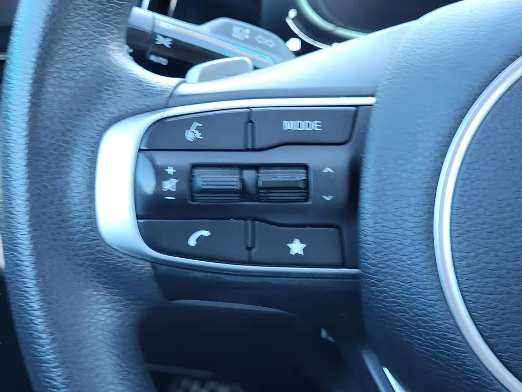 Used 2023 Gravity Gray Kia LX image 20