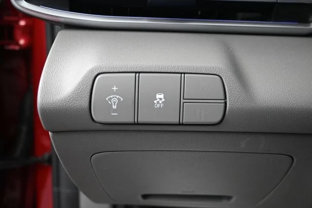 Used 2024 Ultimate Red Hyundai SEL image 12