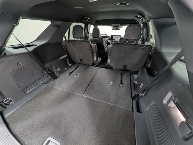 New 2026 Carbonized Gray Metallic Ford ST-Line image 48