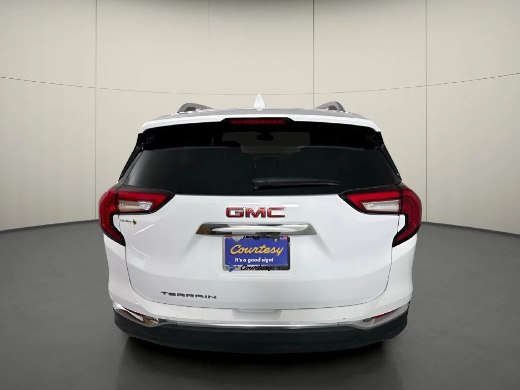 Used 2024 Summit White GMC SLT image 7