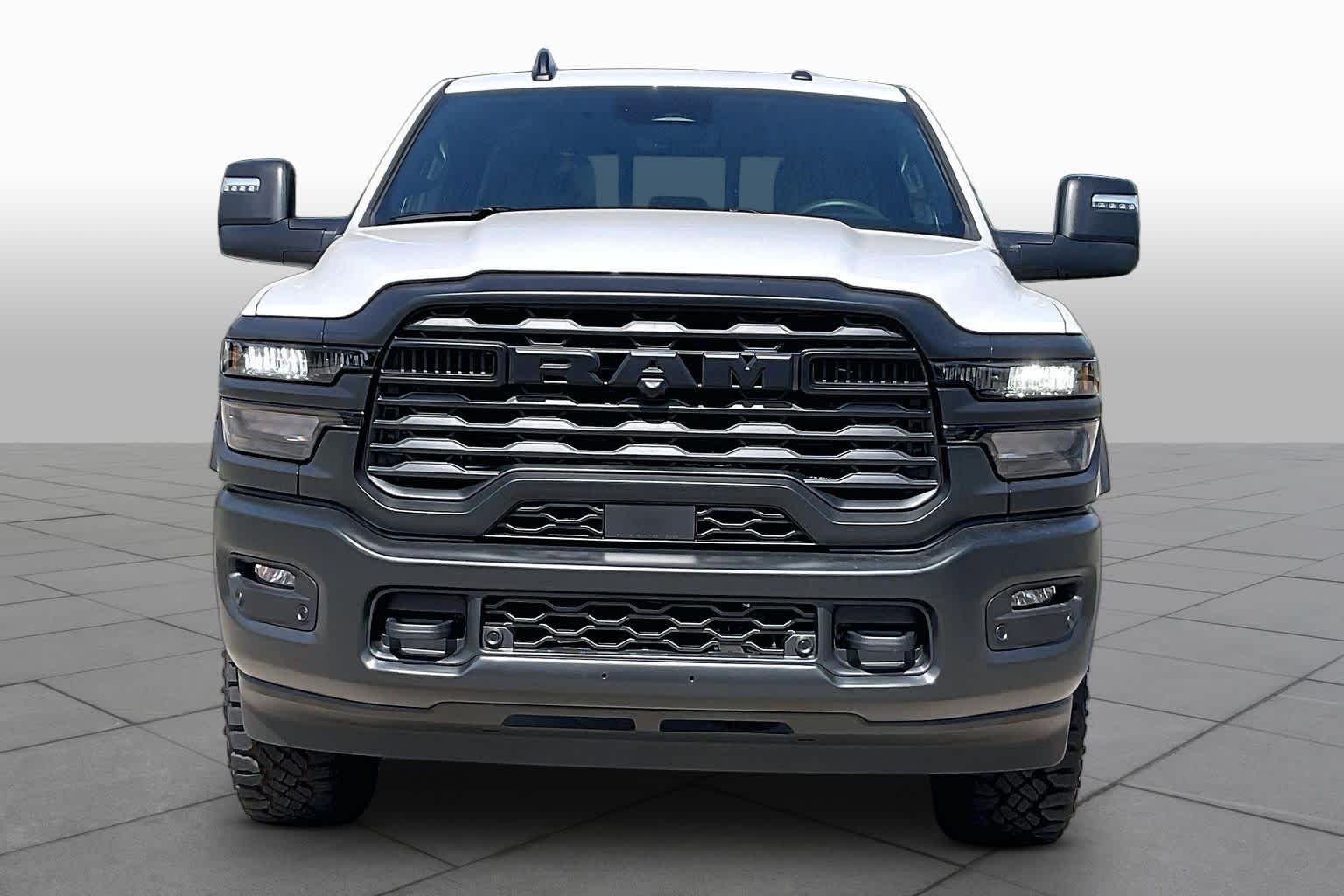 New 2026 Bright White Clear-Coat Exterior Paint RAM Warlock image 3