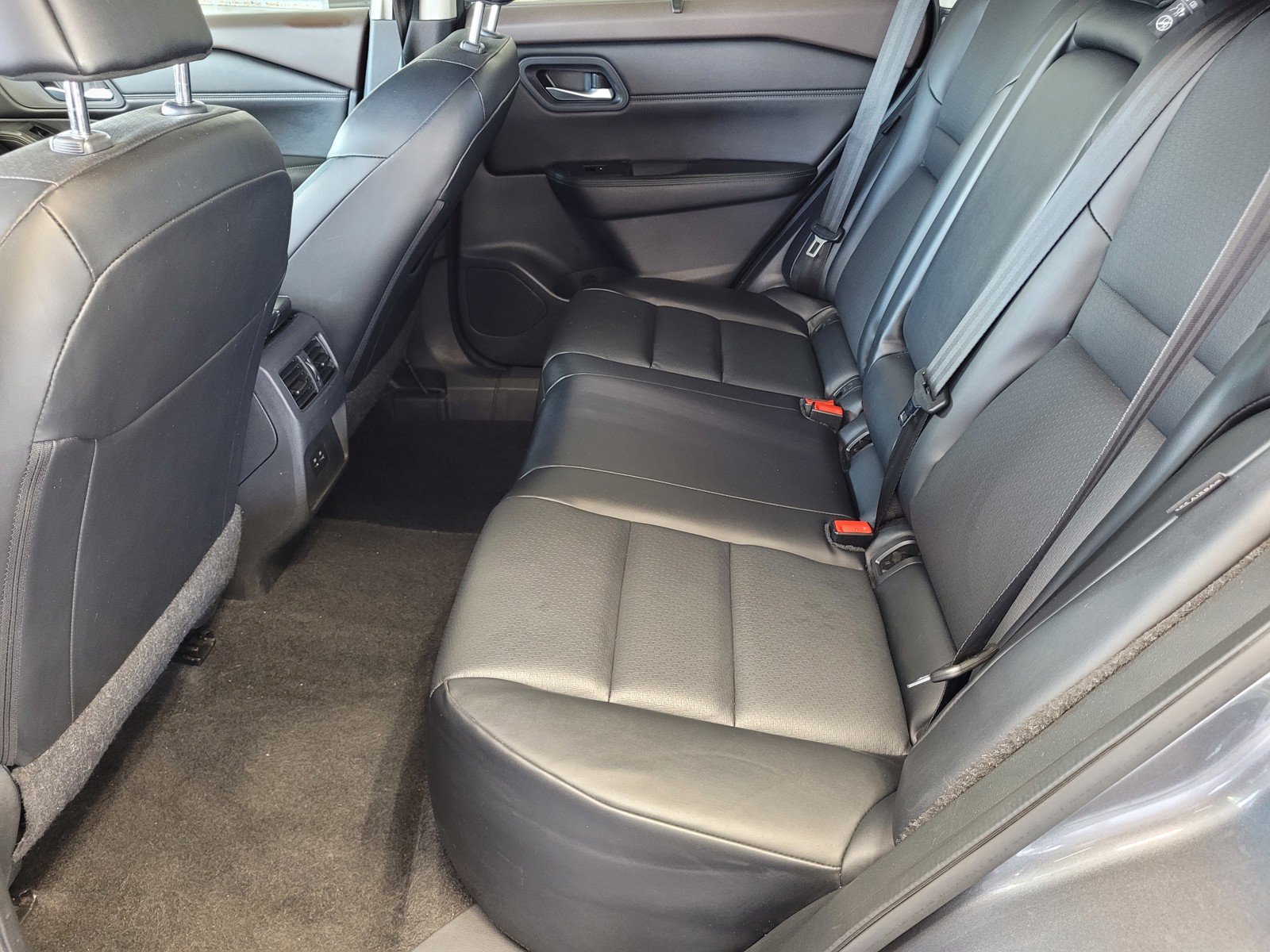 2023 Nissan Rogue SV - Photo 6