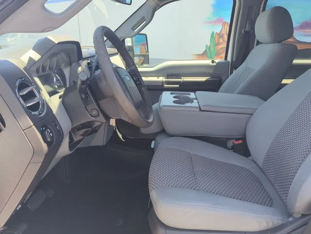 Used 2016 White Ford XLT image 12