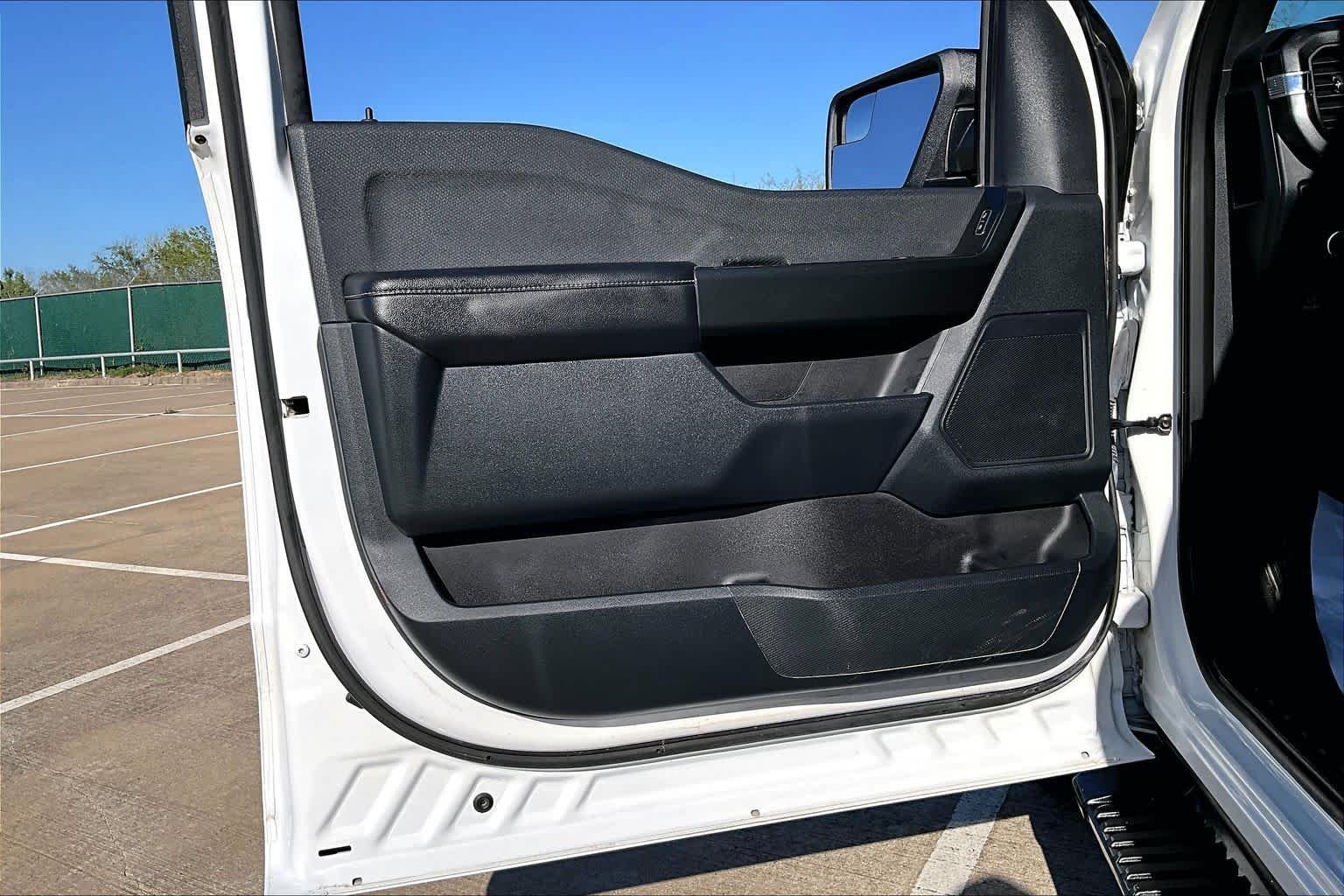 Used 2023 Oxford White Ford XL image 37