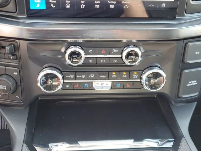 New 2026 Oxford White Ford F-250® Lariat® image 27