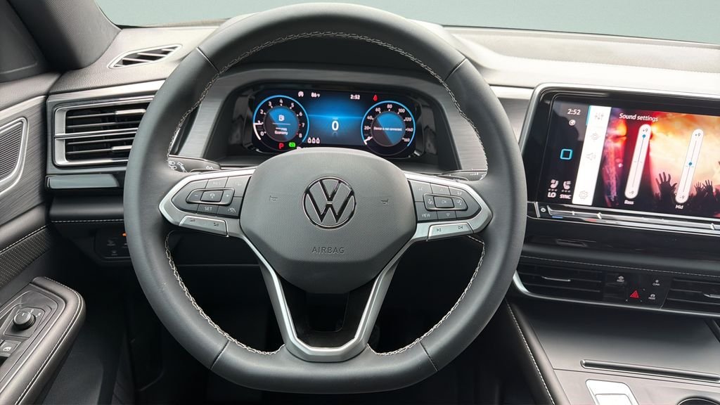 New 2026 Opal White Pearl Volkswagen 2.0T SE image 13
