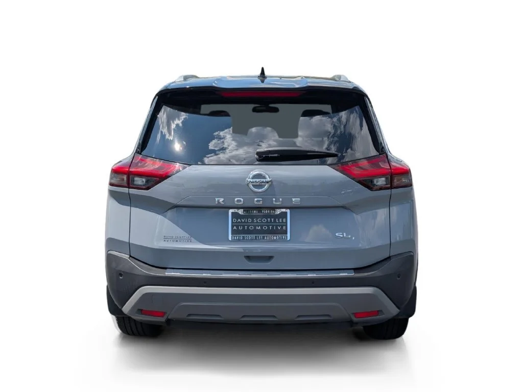 Used 2021 Boulder Gray Pear Nissan SL image 7