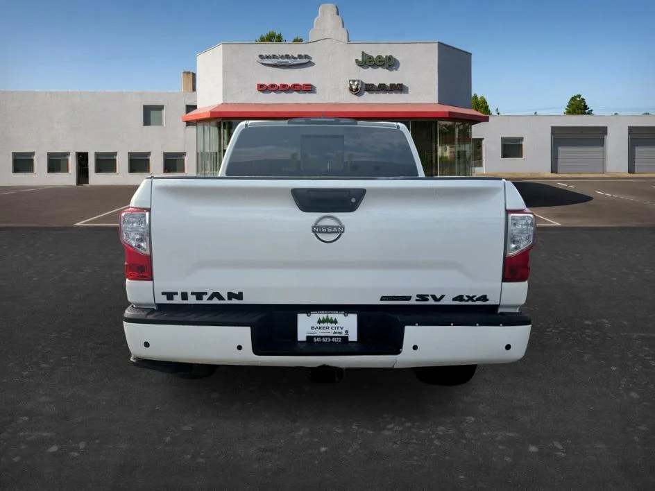 Used 2023 Glacier White Nissan SV image 4