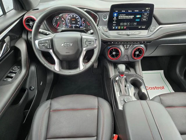 Used 2025 Gray Chevrolet RS image 13