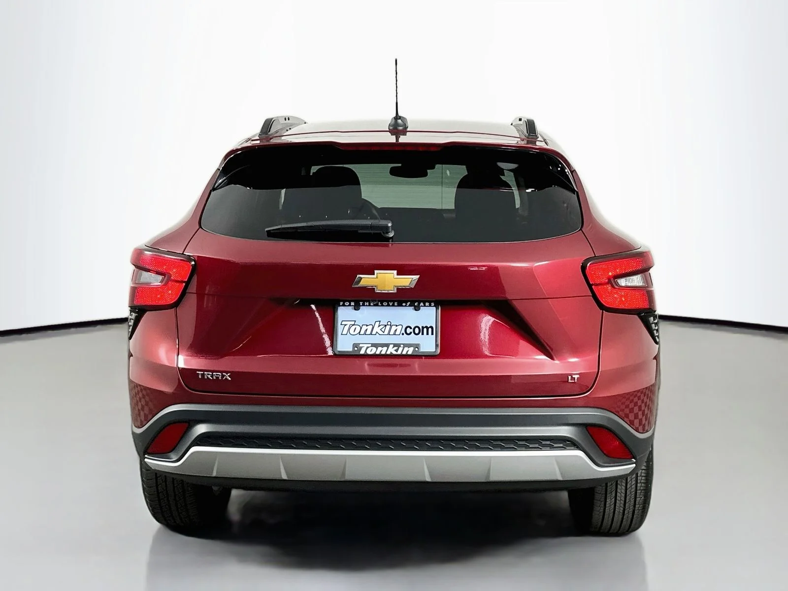 Used 2025 Crimson Metallic Chevrolet LT image 7