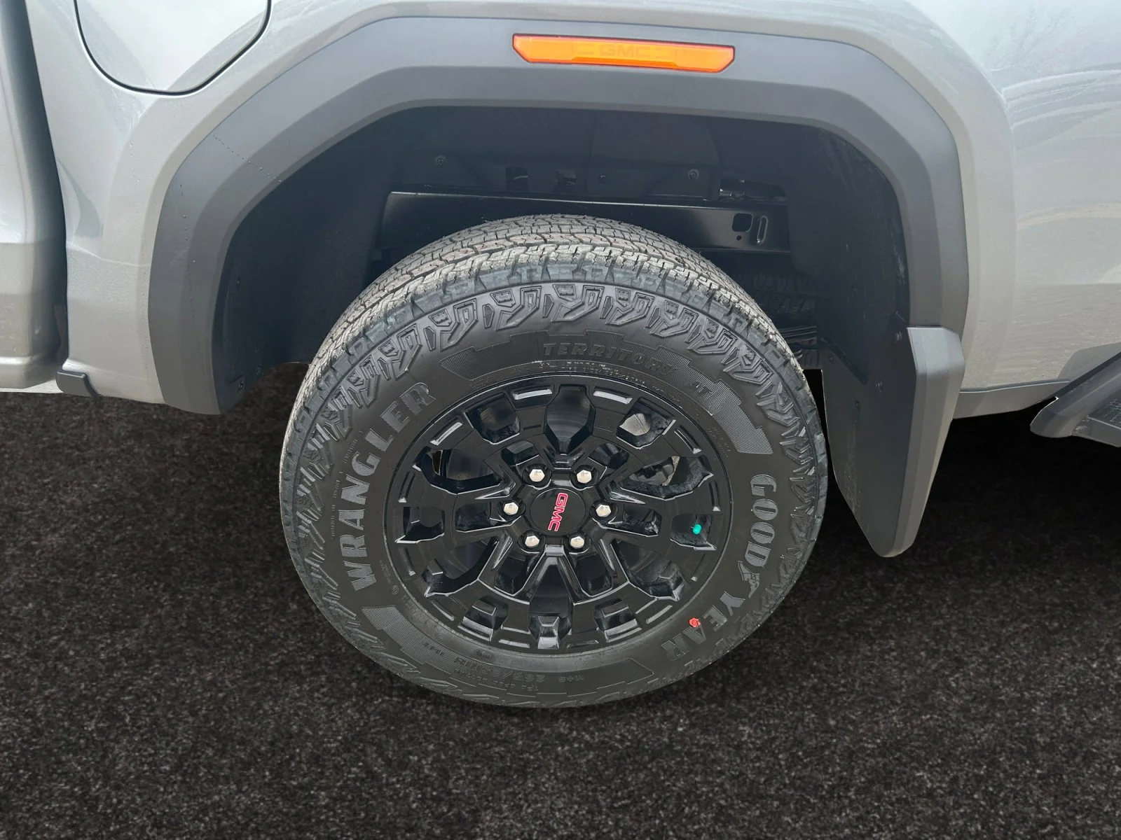 New 2026 Sterling Metallic GMC Elevation image 9
