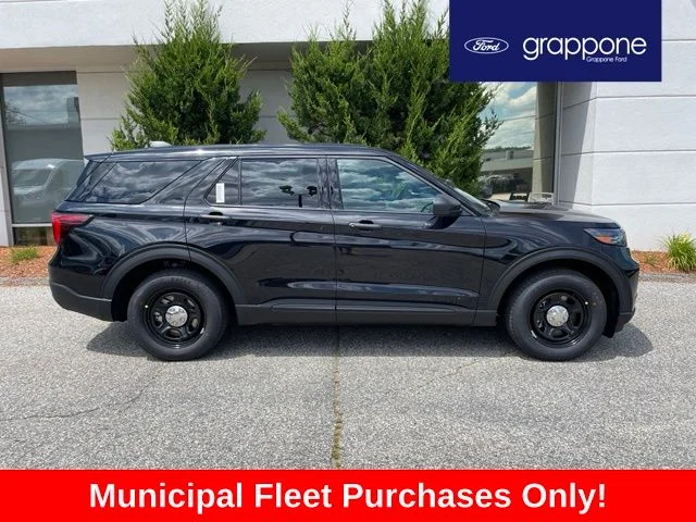 New 2026 AGATE BLACK Ford Base image 3