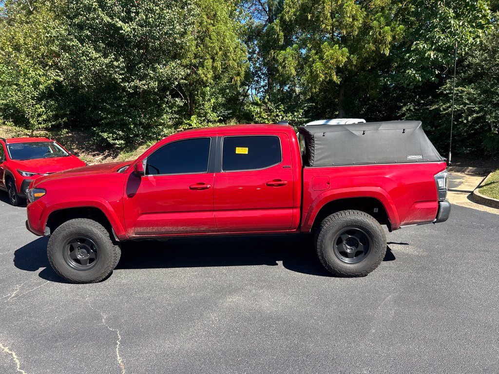 Used 2021 Red Toyota SR5 image 6