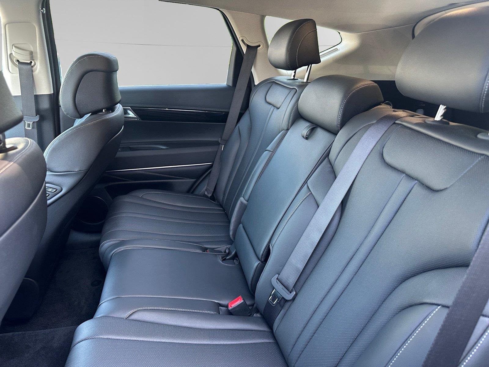 Used 2026 Capri Blue Genesis 2.5T image 12