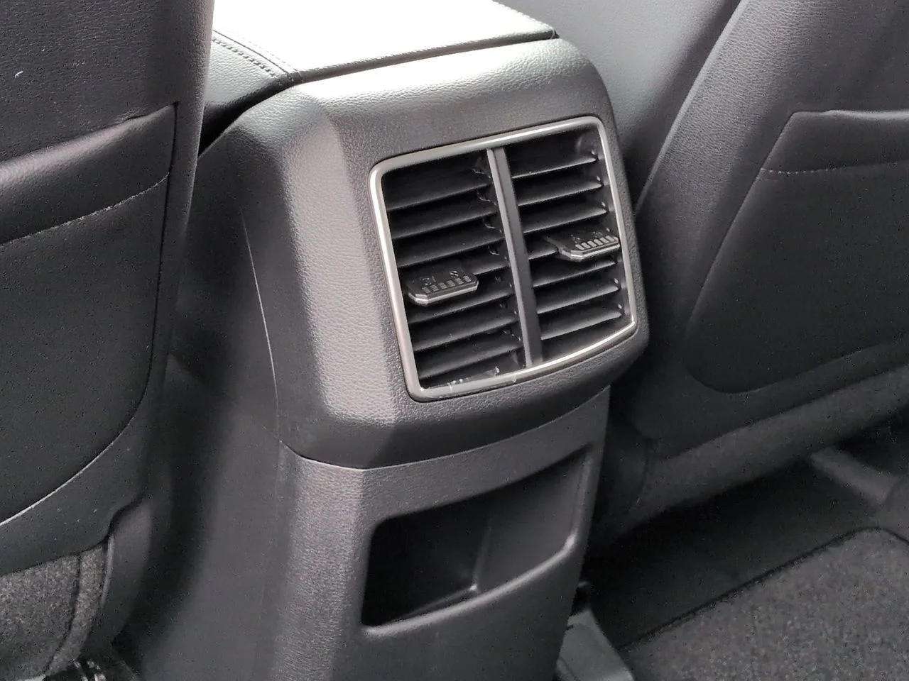New 2026 Wolf Gray Kia EX image 22