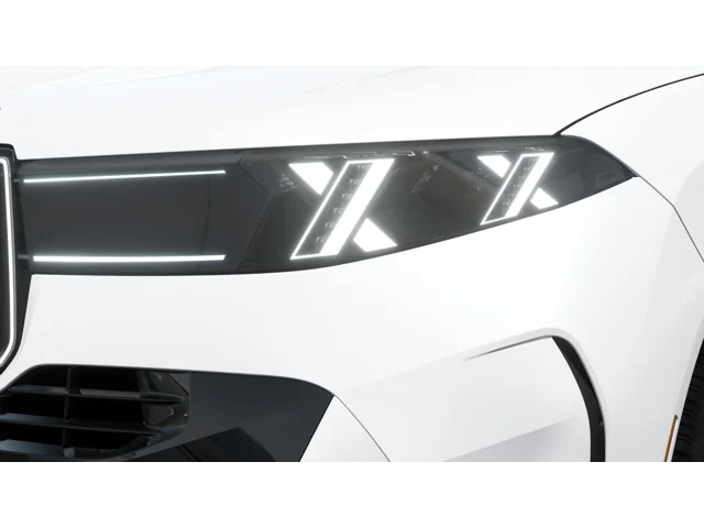 New 2027 Mineral White Metallic BMW  image 6