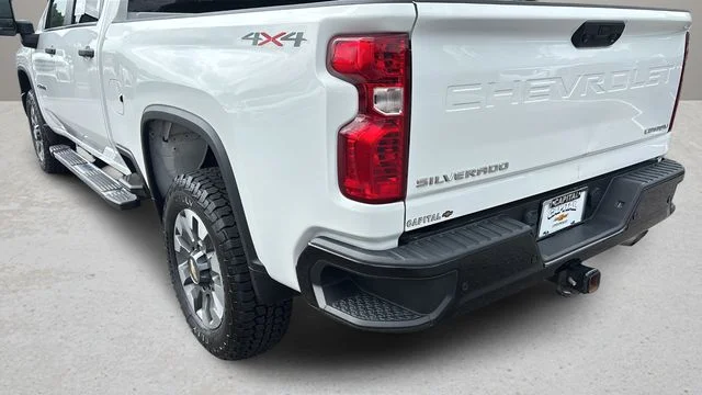 Used 2024 White Chevrolet Custom image 10